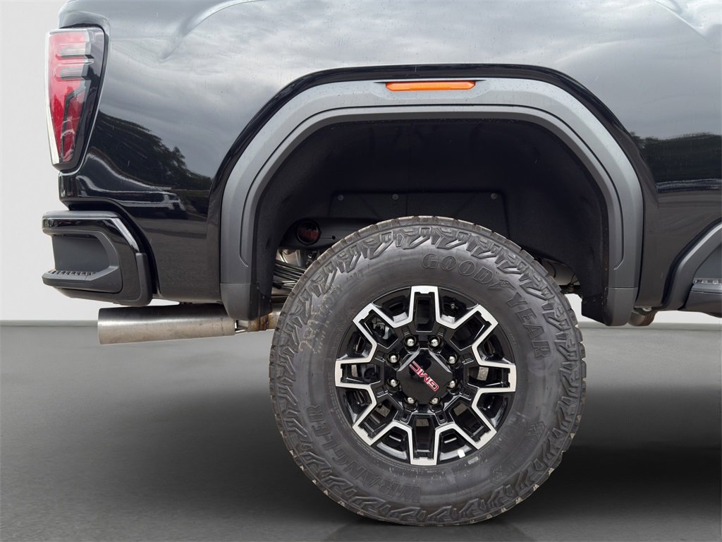 2026 Gmc Sierra HD AT4X photo 16