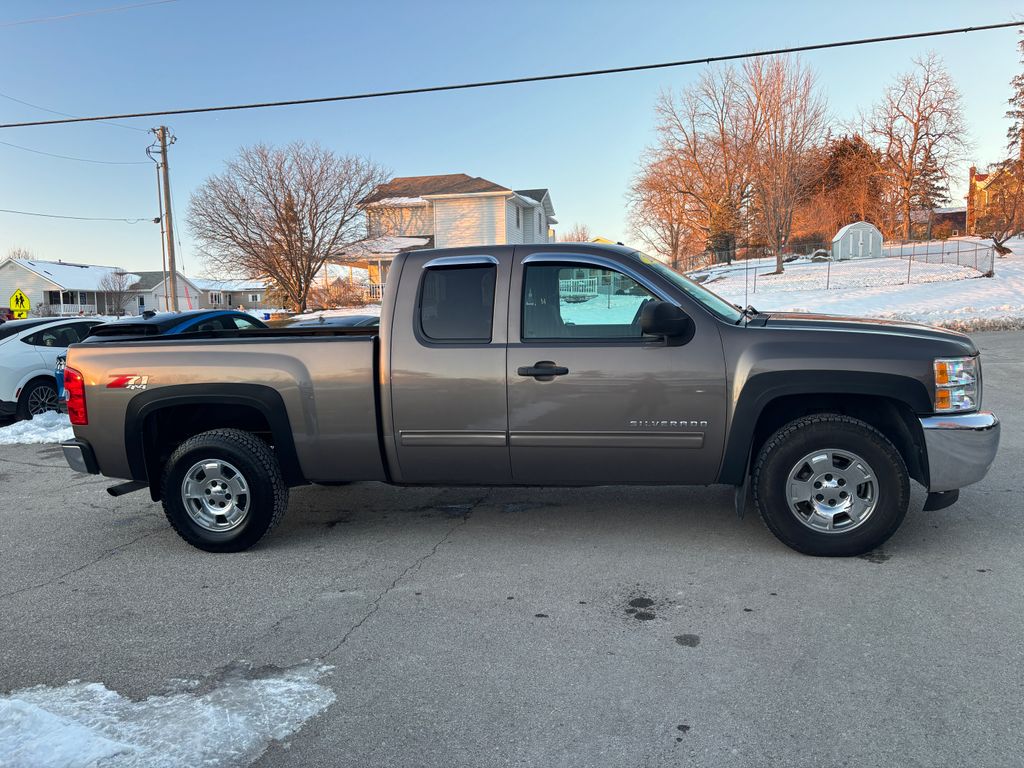 2013 Chevrolet Silverado 1500 LT photo 4