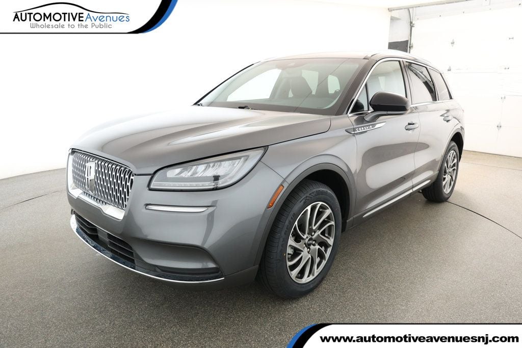 2022 Lincoln Corsair Base's photo