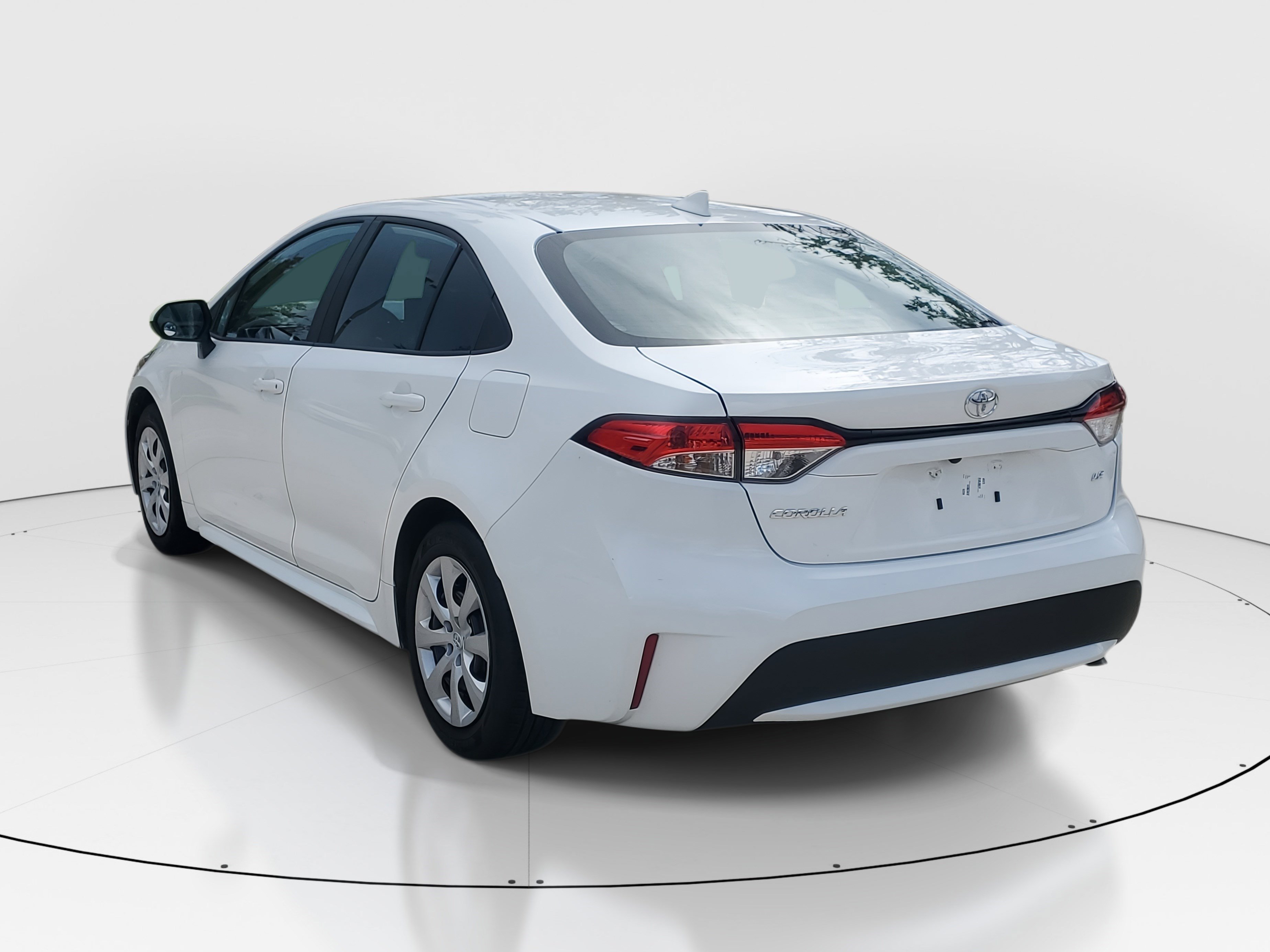 2022 Toyota Corolla LE photo 5
