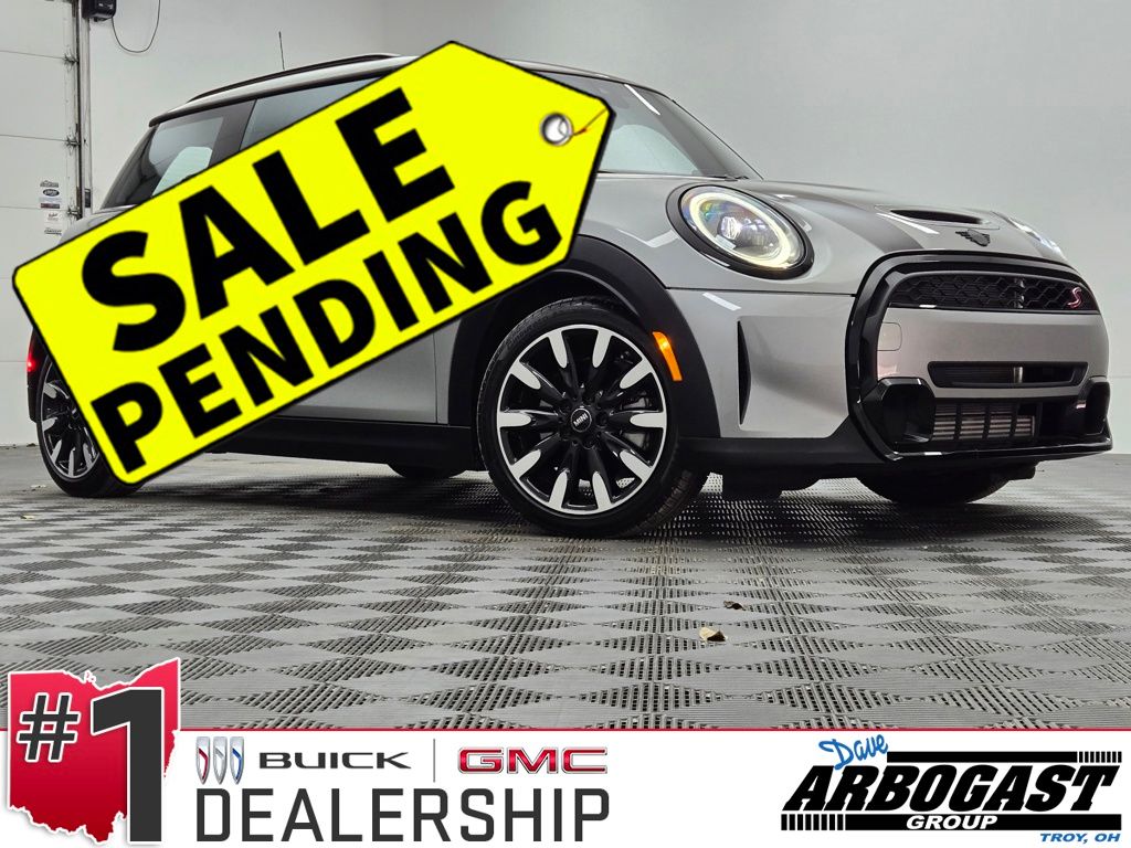 2024 MINI Hardtop 2 Door S's photo