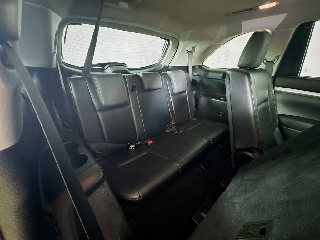 2015 Toyota Highlander Base Hybrid photo 30