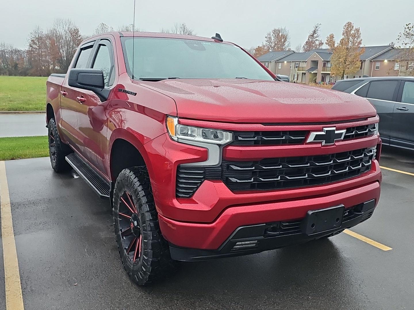 2023 Chevrolet Silverado 1500 RST photo 2