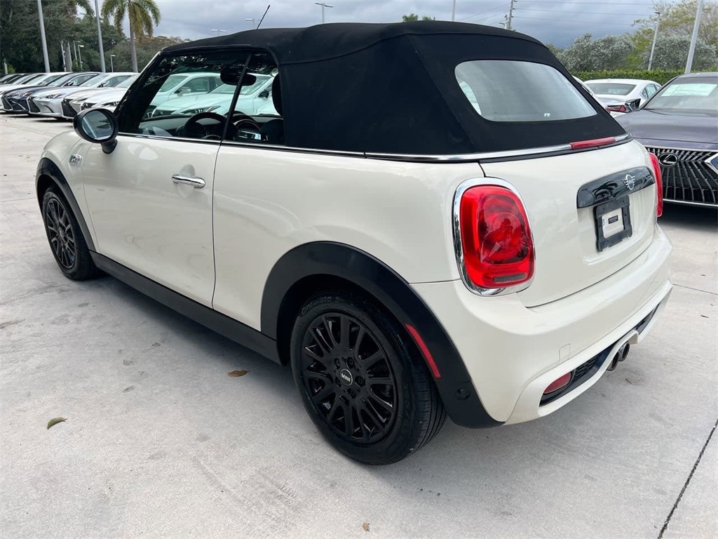 2019 Mini Cooper Convertible S photo 4