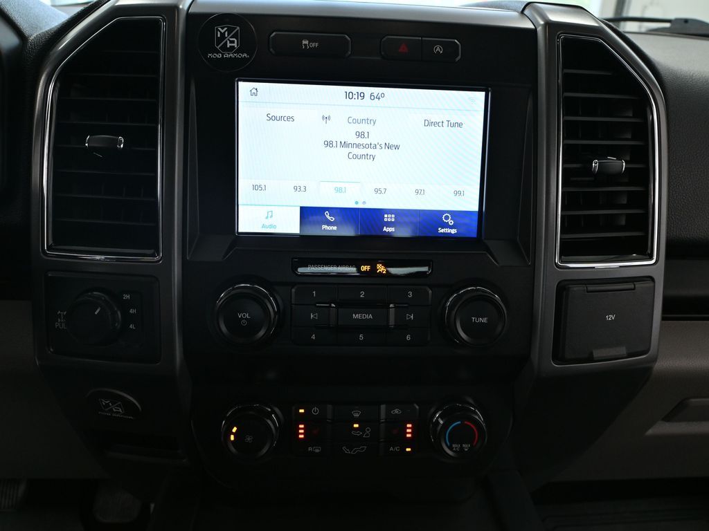 2020 Ford F-150 XLT photo 24