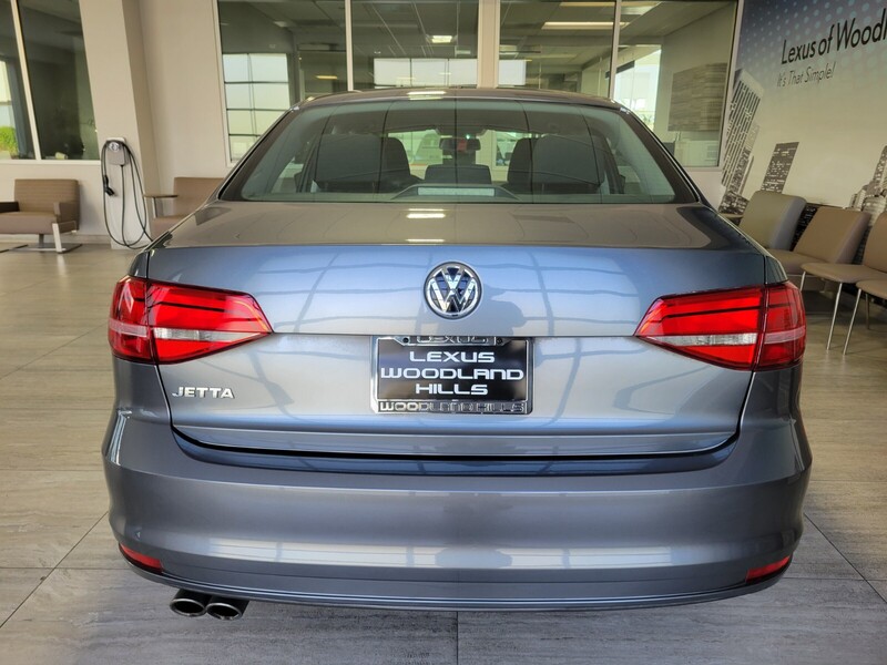 2015 Volkswagen Jetta 2.0 S photo 4