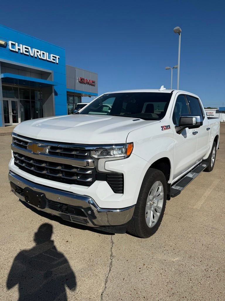 Used 2023 Chevrolet Silverado 1500 LTZ with VIN 1GCUDGE86PZ103832 for sale in Little Rock