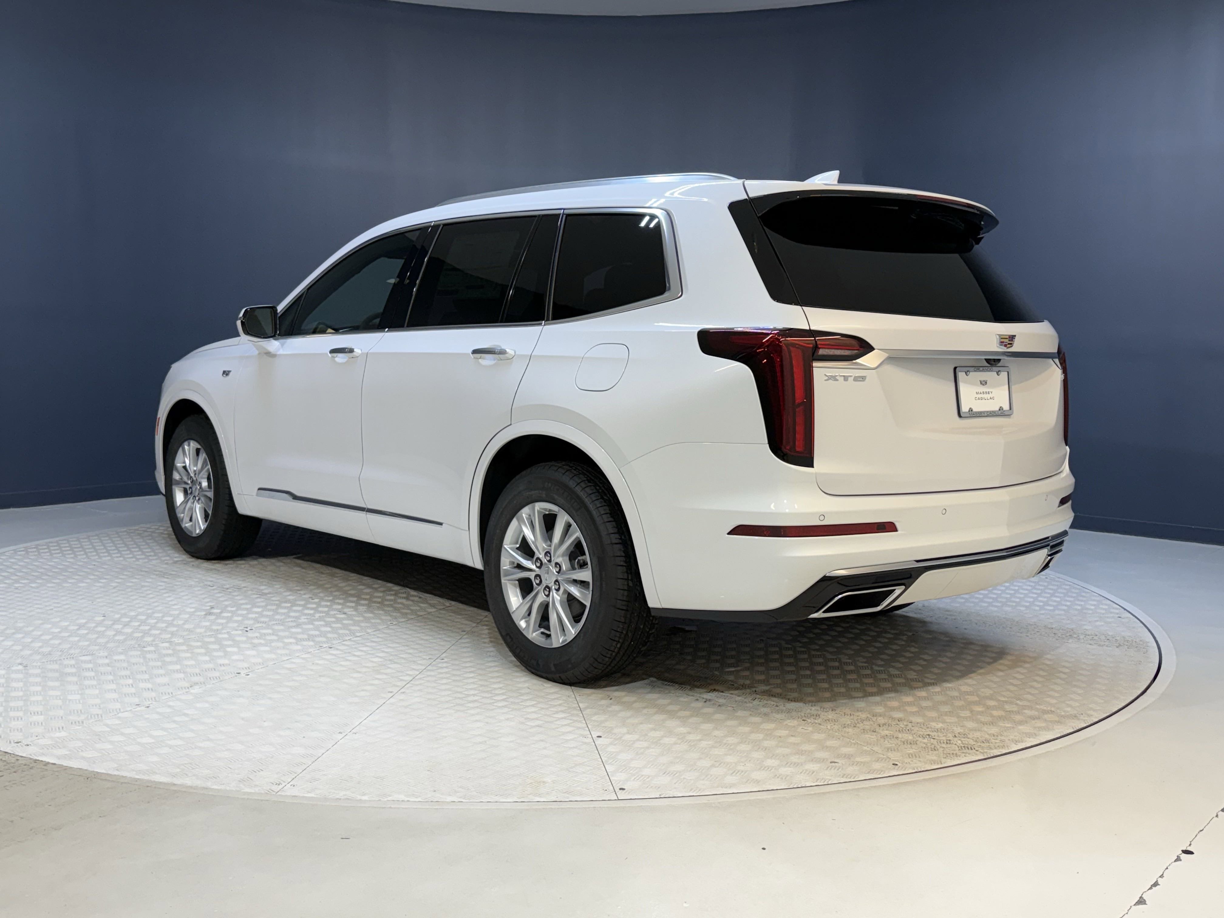 New 2025 Crystal White Tricoat Cadillac Luxury image 3