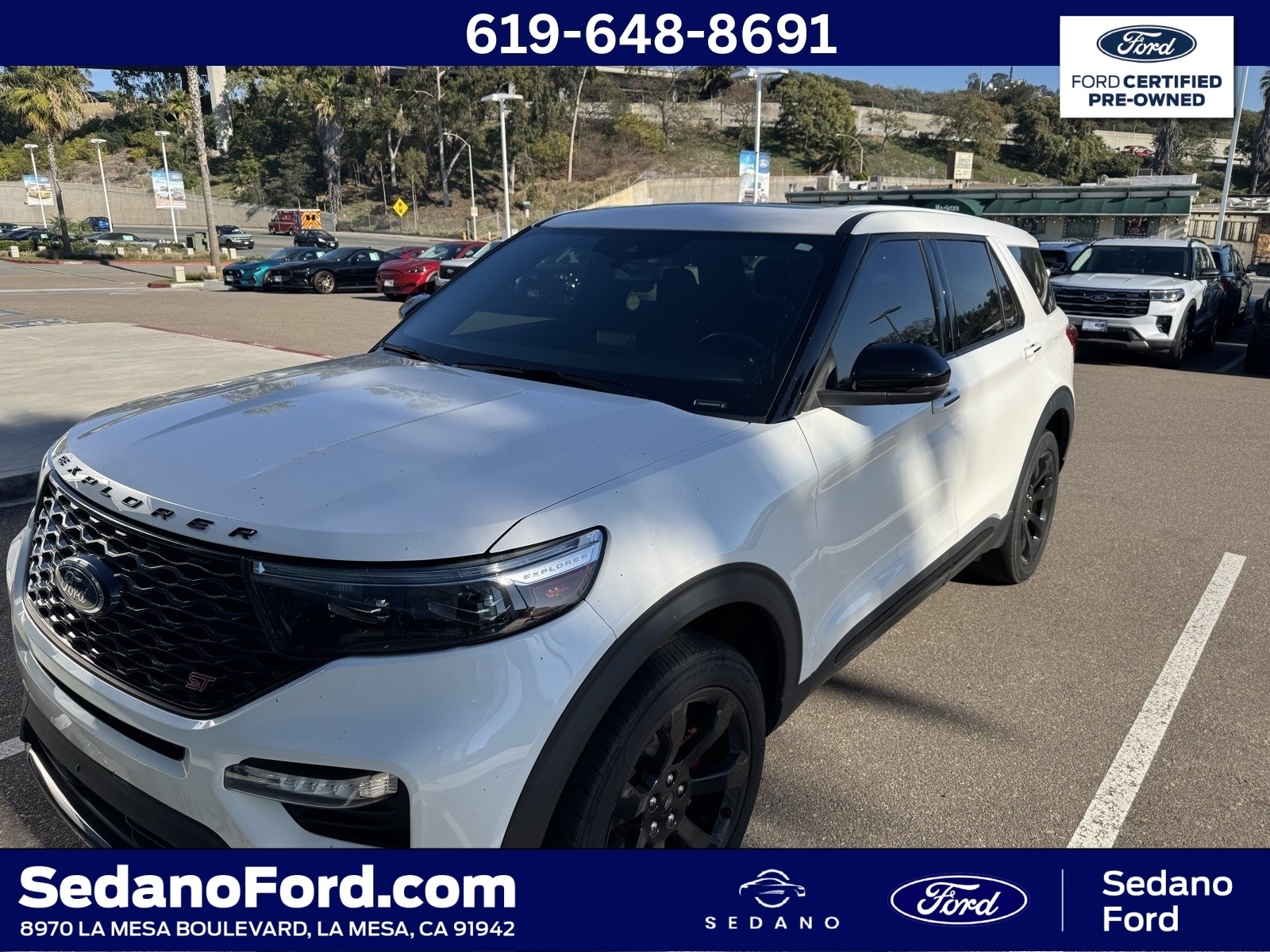 2021 Ford Explorer ST's photo