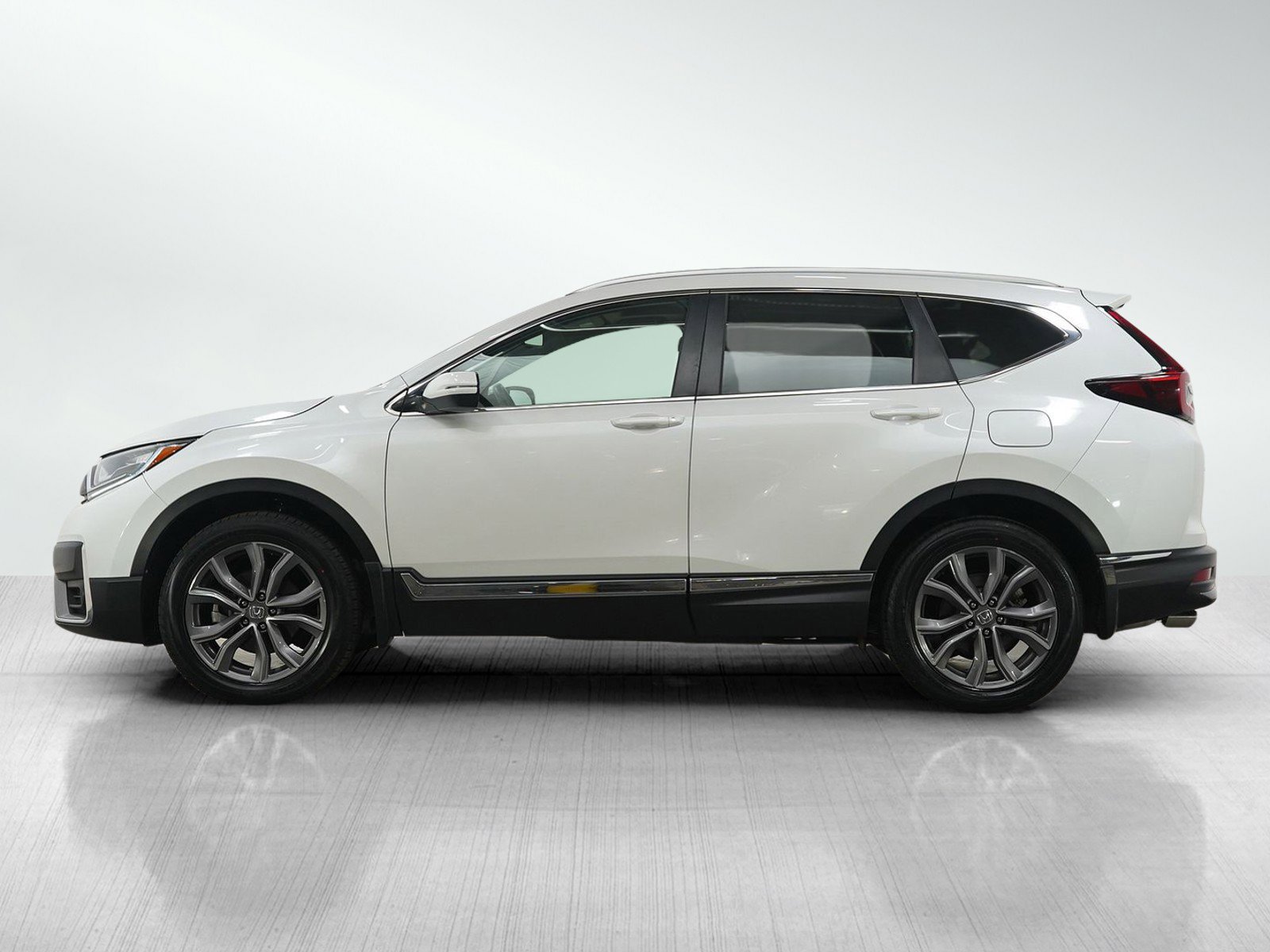 Used 2021 Honda CR-V Touring with VIN 5J6RW2H98ML011122 for sale in Burnsville, Minnesota