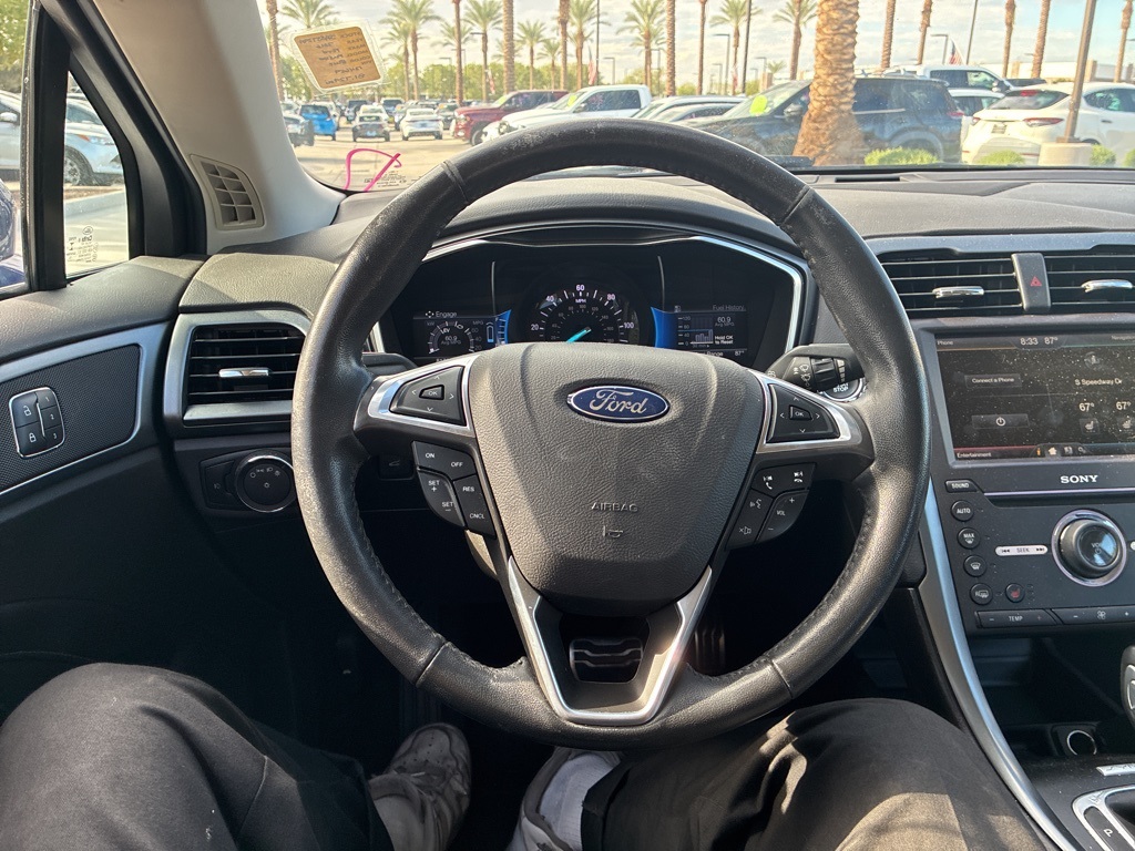 2016 Ford Fusion Energi Titanium photo 9