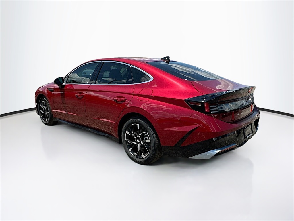 2025 Hyundai Sonata SEL photo 4
