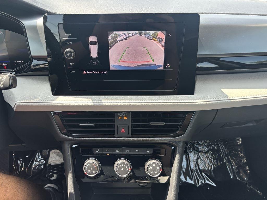2025 Volkswagen Taos S photo 16