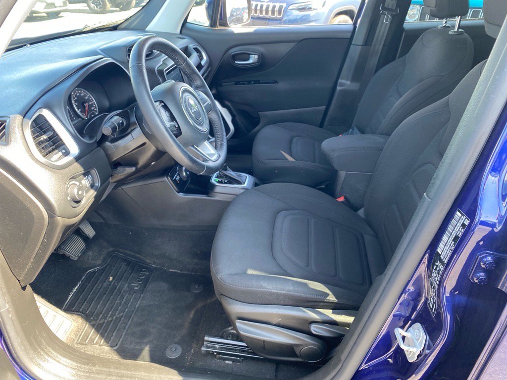 2020 Jeep Renegade Latitude photo 8