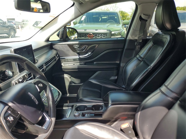 2021 Lincoln Corsair Standard photo 12