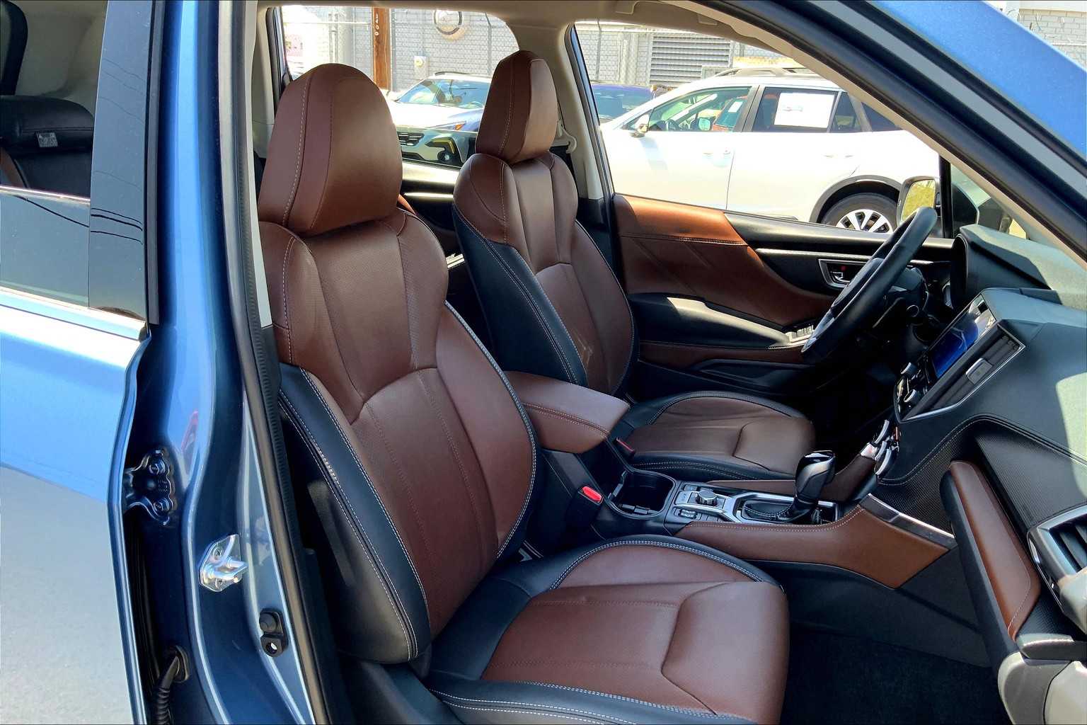 2023 Subaru Forester Touring photo 8