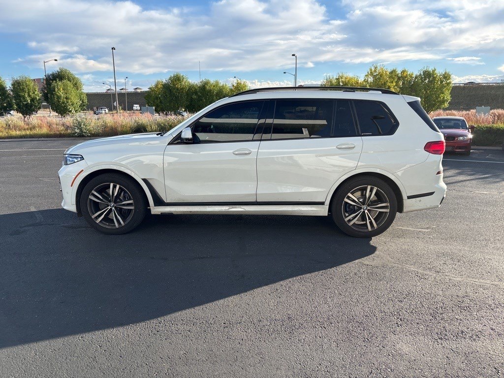 2020 Bmw X7 M50i photo 2