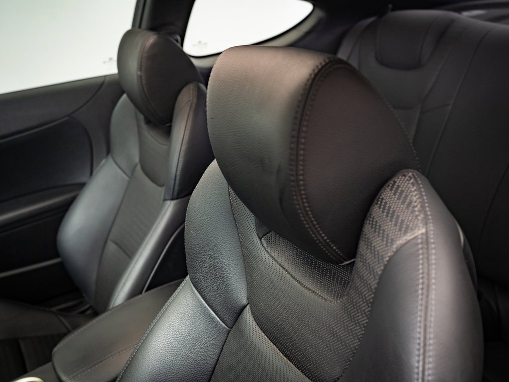 2013 Hyundai Genesis Coupe 3.8 Track photo 19