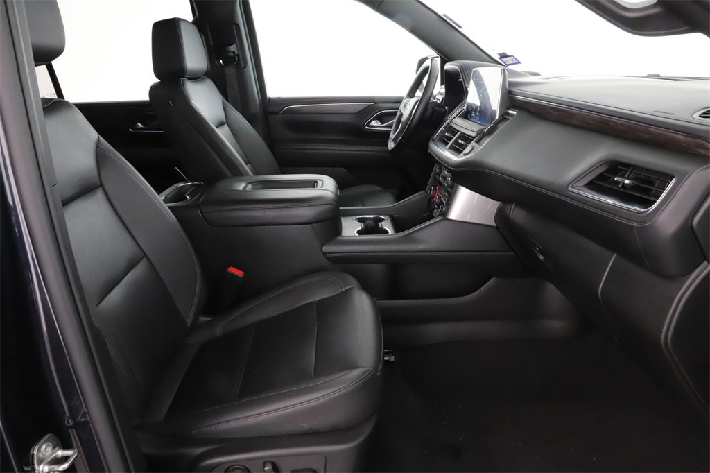 2023 Chevrolet Suburban LT photo 34