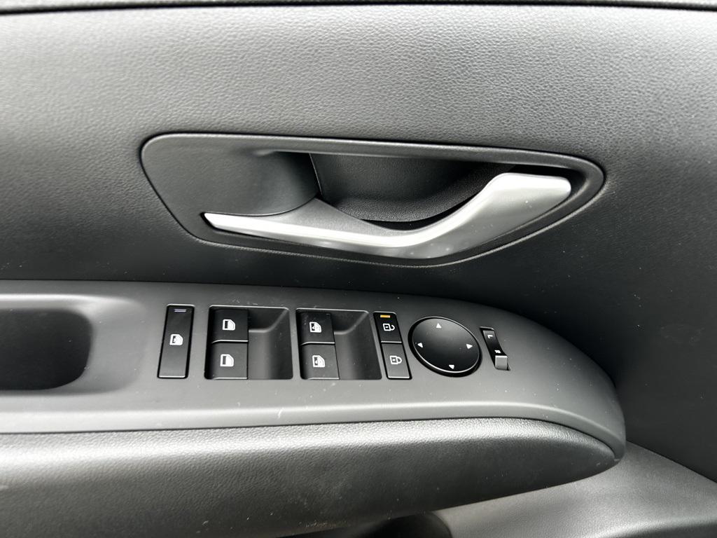 2025 Hyundai Tucson Hybrid SEL Convenience photo 11