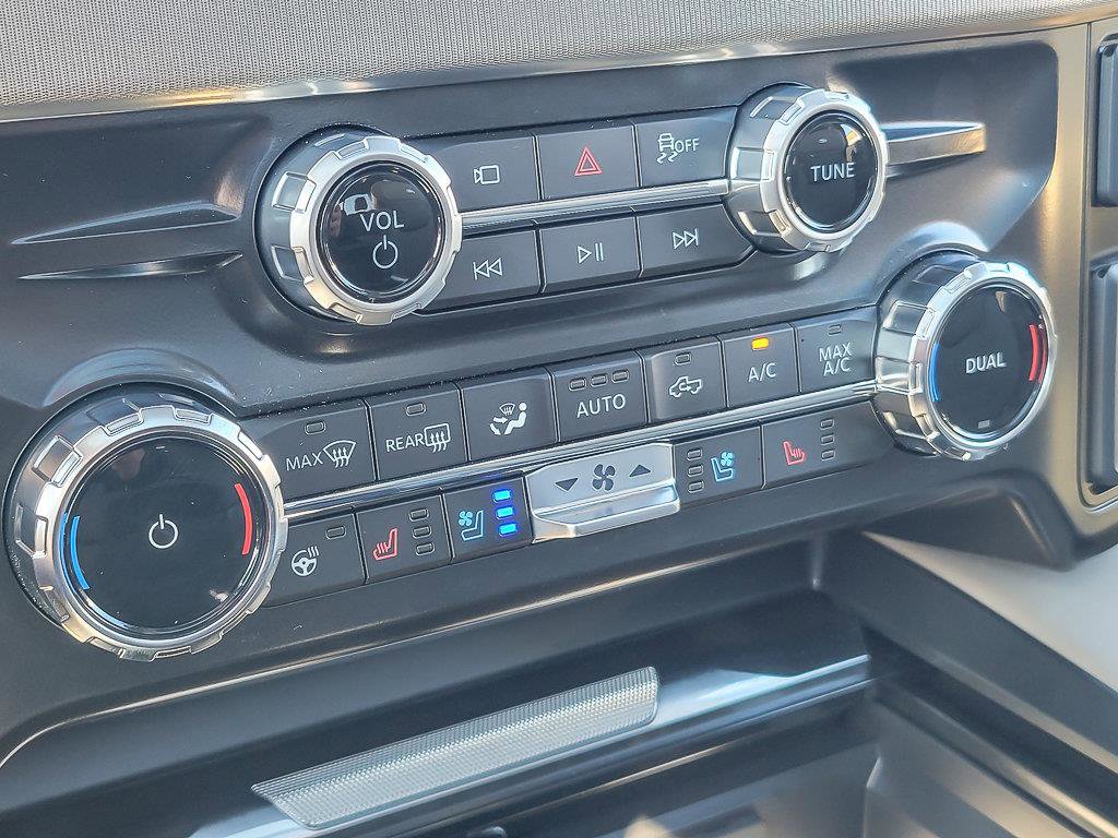 2025 FORD F-450 - Image 22