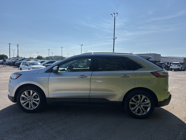 2019 Ford Edge Titanium photo 23