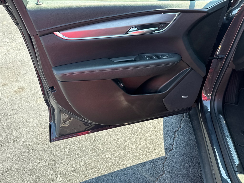 2023 Cadillac XT5 Luxury photo 10