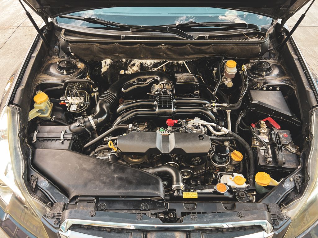 2013 Subaru Legacy 2.5i Premium photo 27