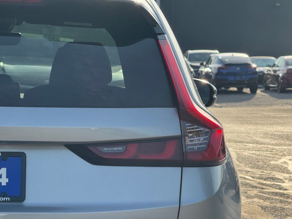 2024 Honda CR-V Hybrid Sport Touring photo 4