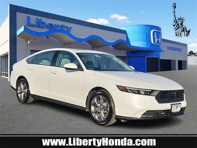 2024 Honda Accord EX's photo