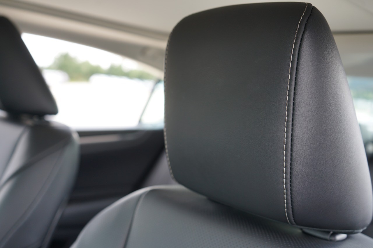2025 Lexus ES 350 photo 23