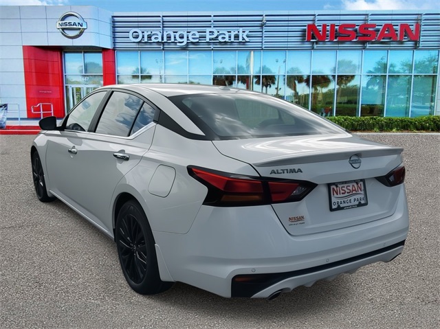 2025 Nissan Altima SV Special Edition photo 3
