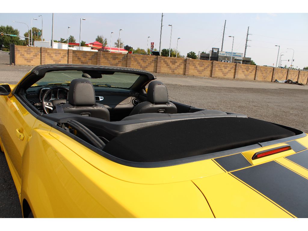 2013 Chevrolet Camaro 2LT photo 11