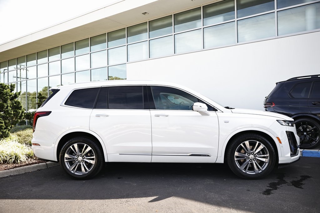2024 Cadillac XT6 Premium Luxury photo 2