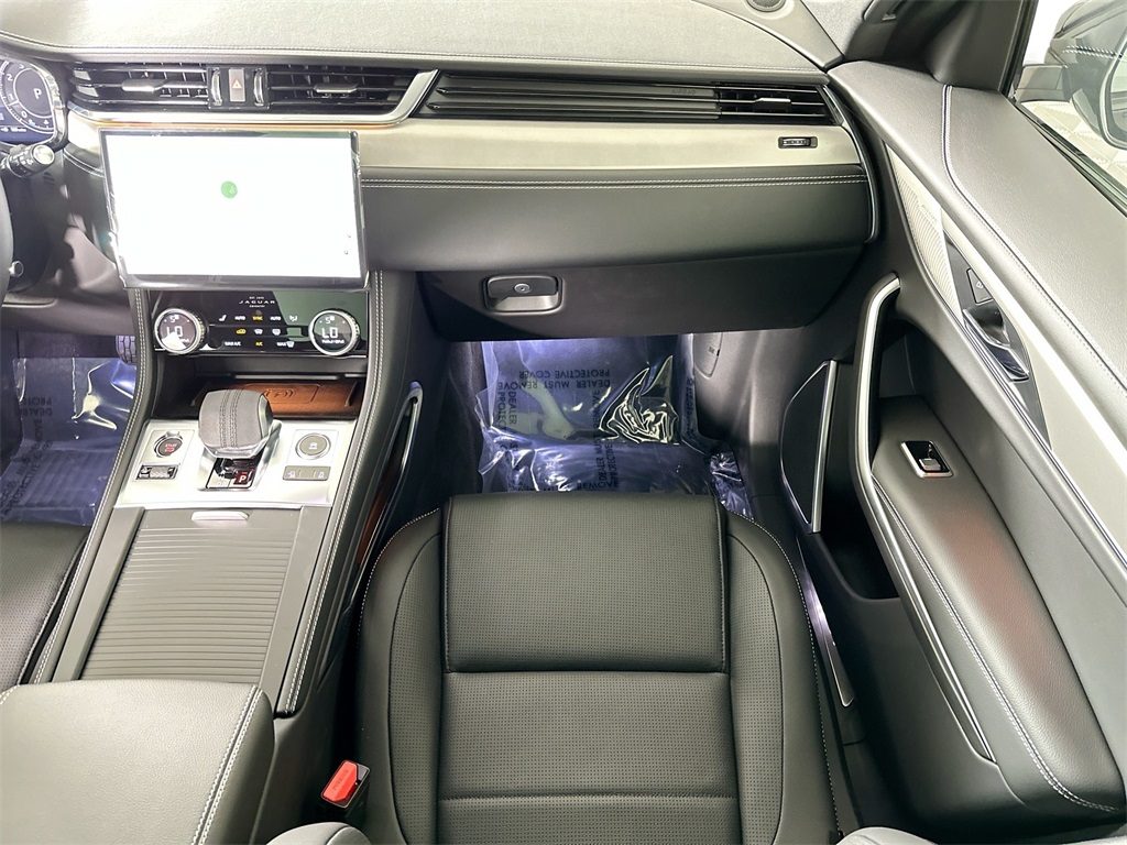2026 Jaguar F-PACE P250 R-Dynamic S photo 24
