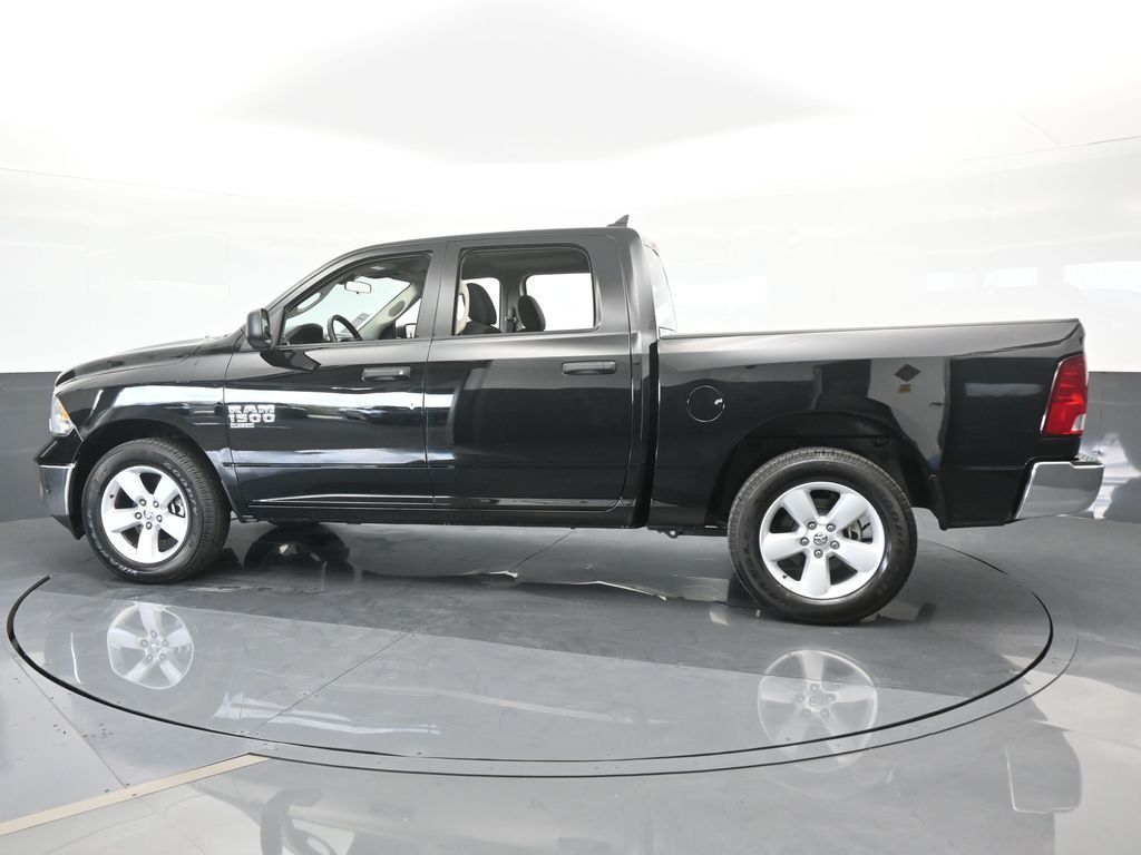 2024 Ram 1500 Classic Tradesman photo 3