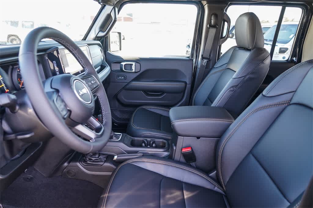 2025 Jeep Gladiator Sport photo 19