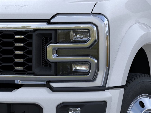 2026 Ford F-450 Platinum photo 18