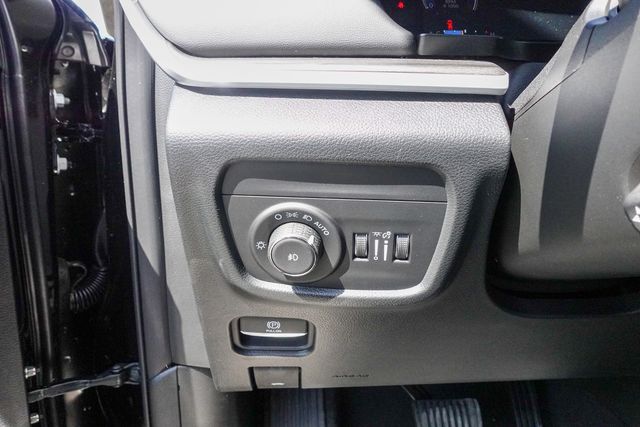 2025 Jeep Grand Cherokee Limited photo 17