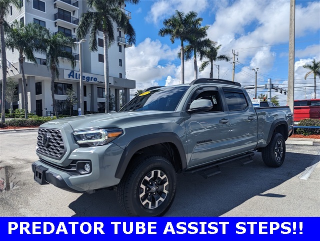 2022 Toyota Tacoma TRD Off-Road photo 3