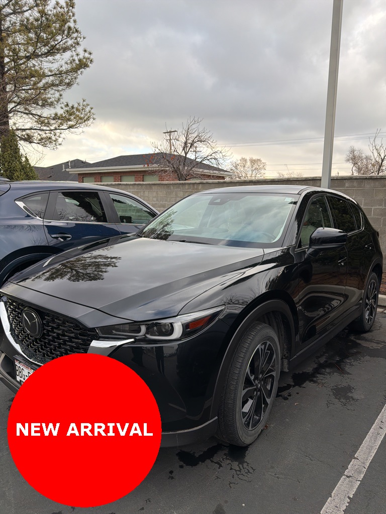 2023 Mazda CX-5 S Premium package's photo