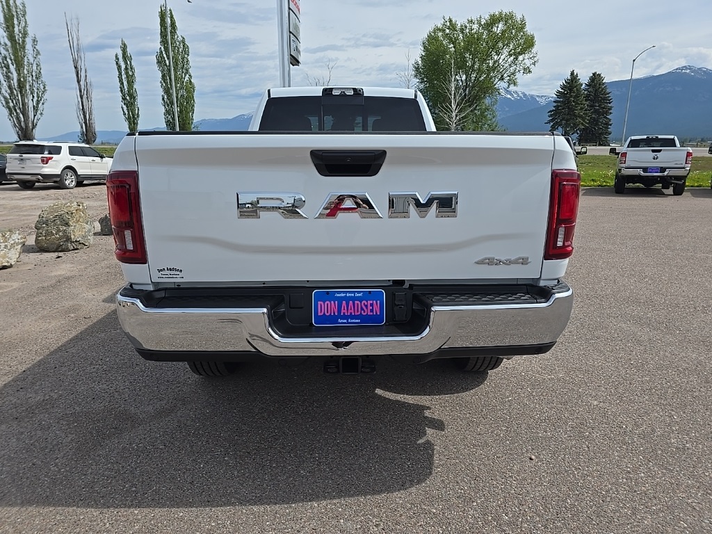 2025 Ram 3500 Tradesman photo 4