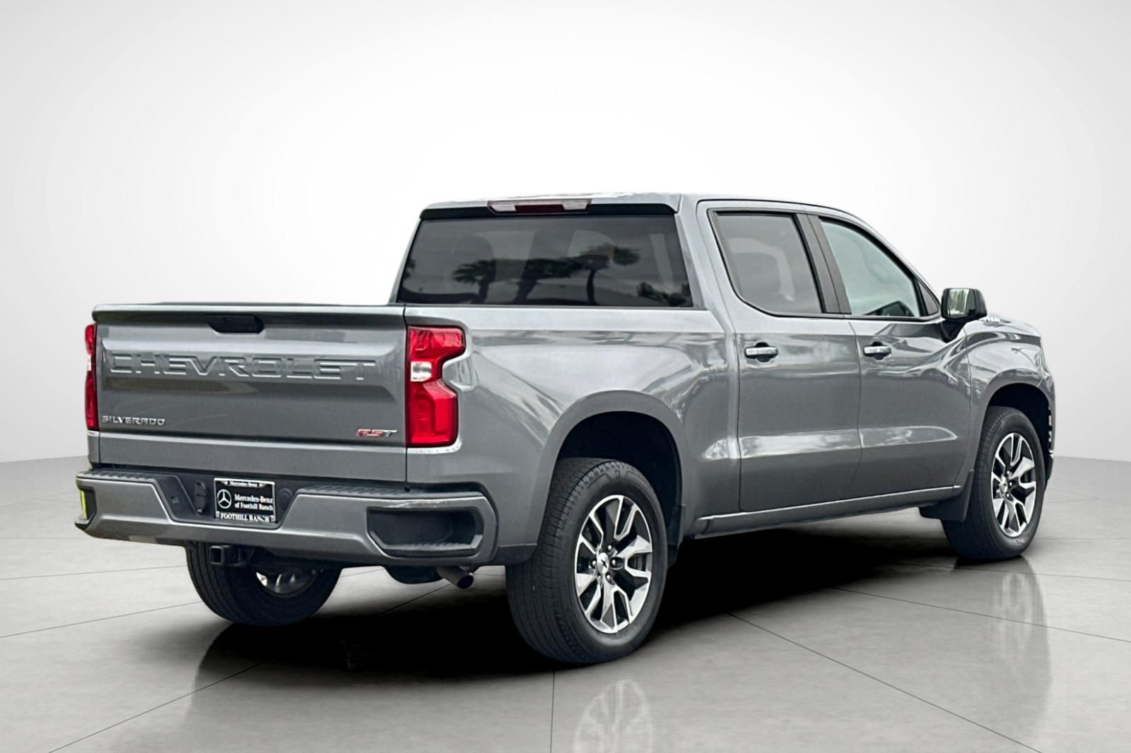2021 Chevrolet Silverado 1500 RST photo 3