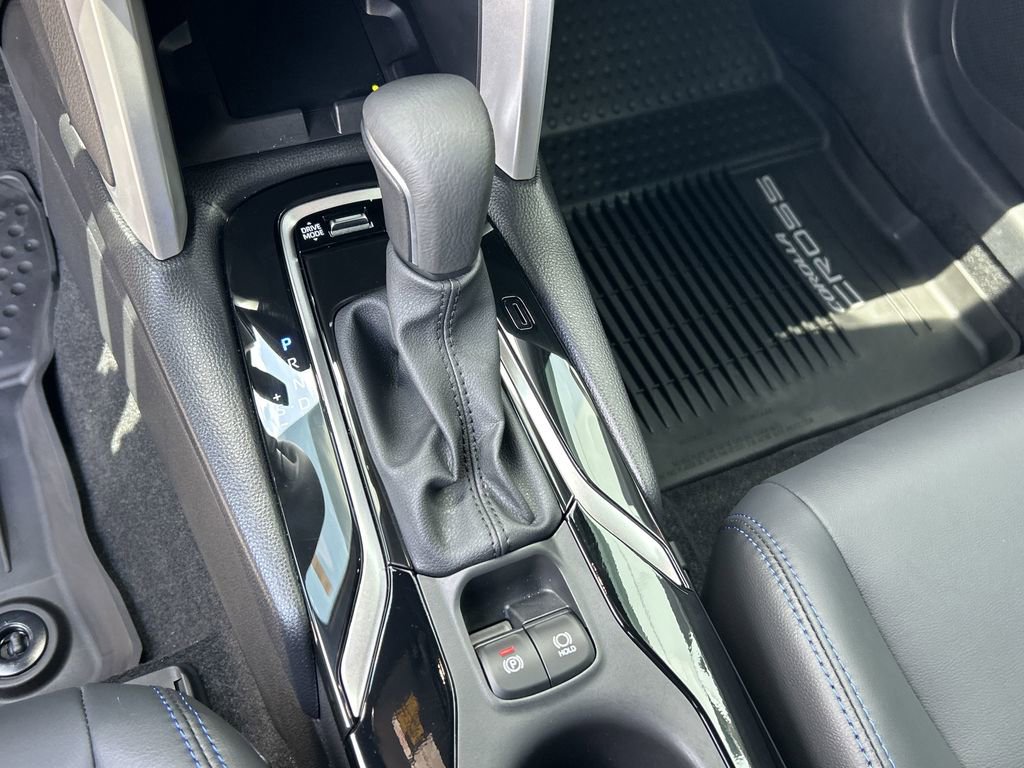2025 Toyota Corolla Cross Hybrid S photo 24