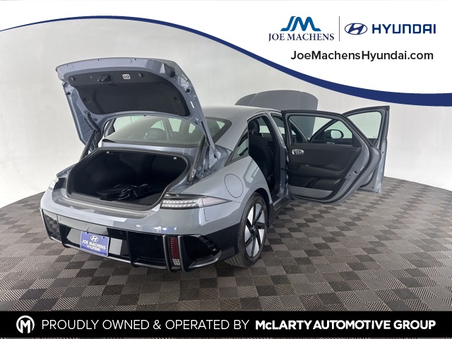 2024 Hyundai Ioniq 6 SE photo 12