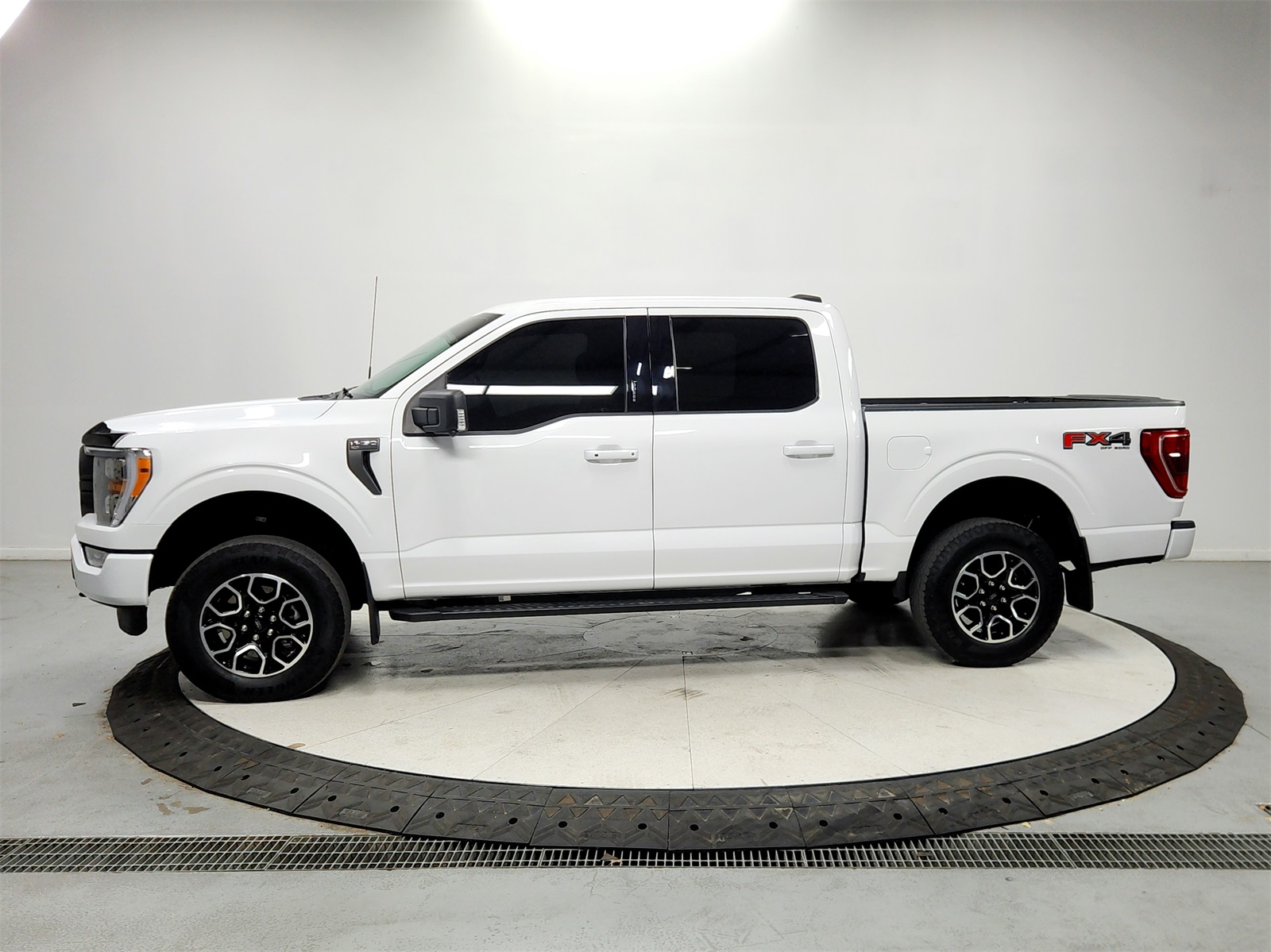 2022 Ford F-150 XLT photo 4