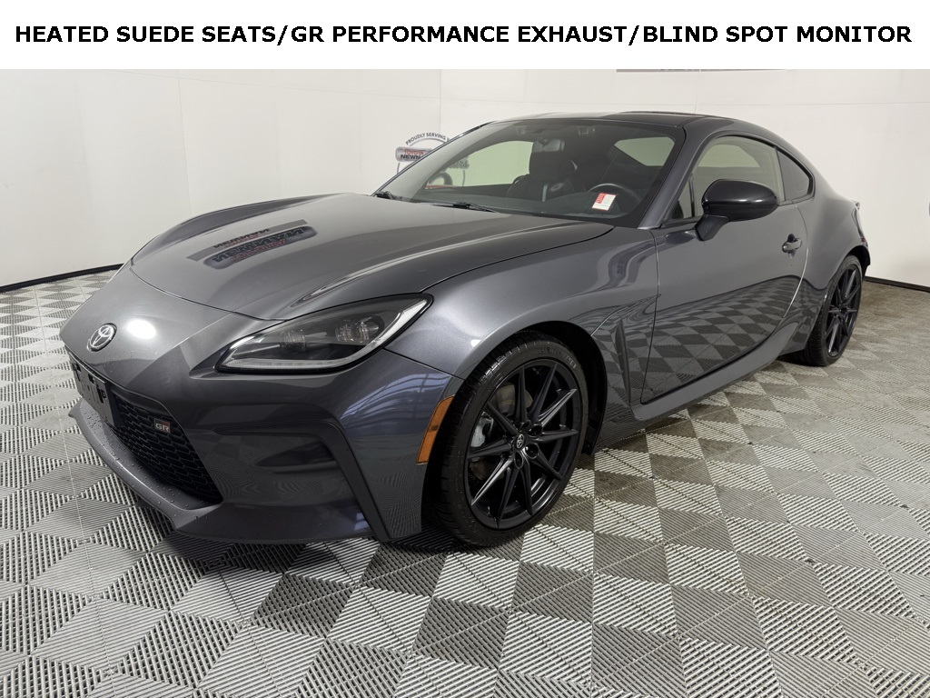 2023 Toyota GR86 Premium's photo