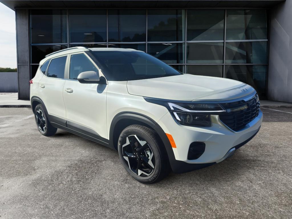 2026 Kia Seltos EX photo 3