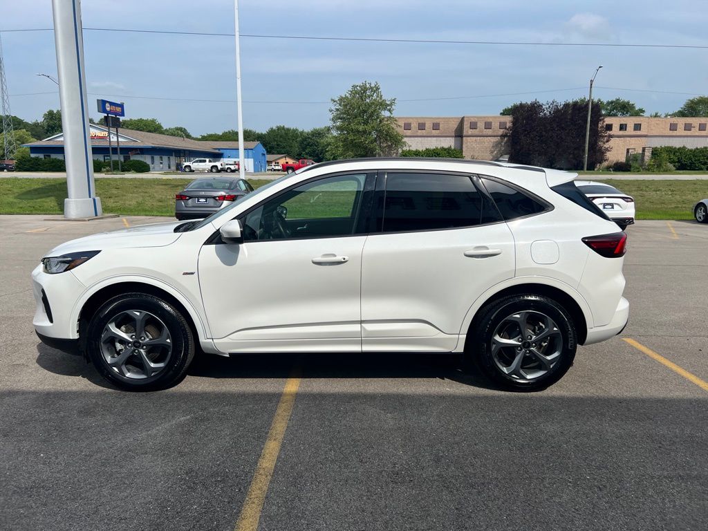 2024 Ford Escape Hybrid ST-Line Select photo 33