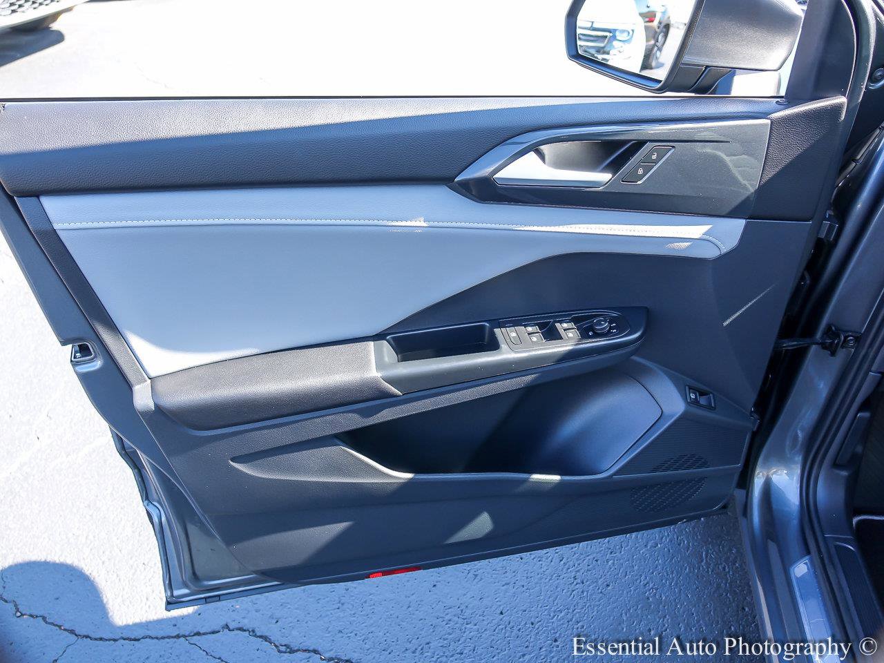 2023 VOLKSWAGEN TAOS - Image 21